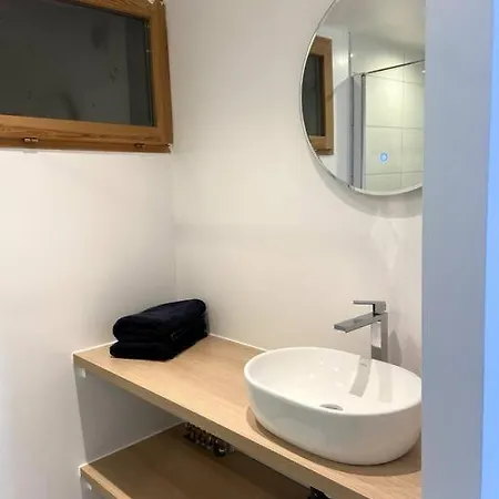 Studio Apartment Montmin